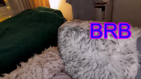   DianaBrite            fansl y online show from 12-14-25, 01:49