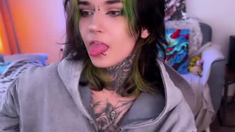   DianaBrite            fansl y online show from 04-20-26, 01:25