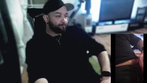 Snapshot of riptid3_ chatting on 03-01-25, 07:30 Ask Me online show from 03-01-25, 07:30