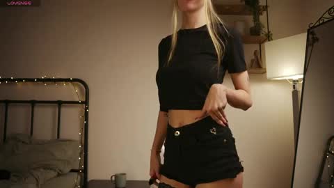 DARIA online show from 04-12-26, 04:12