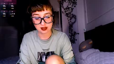 Snapshot of riri_rich chatting on 01-16-25, 06:35 Rita online show from 01-16-25, 06:35