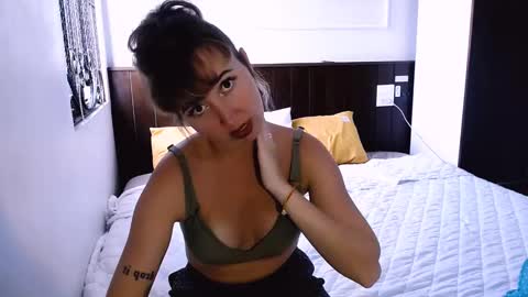 Snapshot of riri_rich chatting on 03-06-25, 05:46 Rita online show from 03-06-25, 05:46