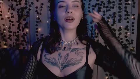 Snapshot of risha_laass chatting on 10-02-25, 08:27 risha_laass online show from 10-02-25, 08:27