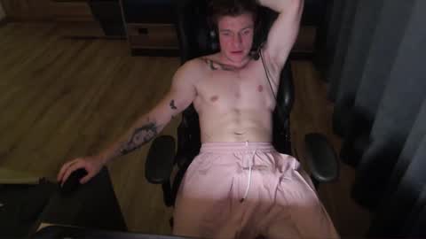 Snapshot of risuo chatting on 09-19-25, 10:32 risuo online show from 09-19-25, 10:32