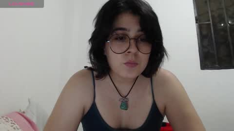 Snapshot of rivadeneira222 chatting on 09-09-25, 03:17 PeachSalinger online show from 09-09-25, 03:17