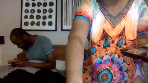 Snapshot of riversaint chatting on 06-08-26, 01:28 River Saint online show from 06-08-26, 01:28