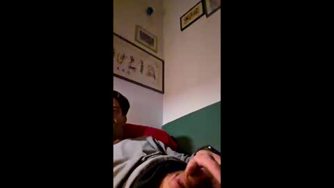 Snapshot of rizzo1980682473 chatting on 05-21-26, 01:01 rizzo1980682473 online show from 05-21-26, 01:01