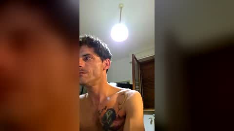 Snapshot of rizzo1980682473 chatting on 06-24-26, 11:15 rizzo1980682473 online show from 06-24-26, 11:15