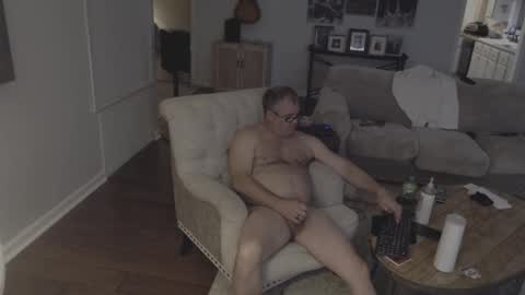 Snapshot of rjkelly6892 chatting on 03-31-26, 07:09 rjkelly6892 online show from 03-31-26, 07:09