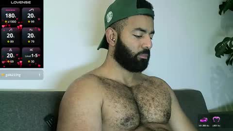 SebasRoa online show from 11-05-25, 06:30