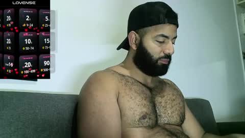 Snapshot of roa32sebas chatting on 05-14-26, 05:31 SebasRoa online show from 05-14-26, 05:31