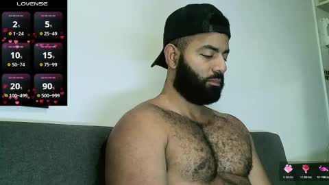 Snapshot of roa32sebas chatting on 05-15-26, 03:30 SebasRoa online show from 05-15-26, 03:30