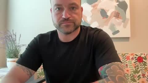 Snapshot of roadking1122 chatting on 06-19-26, 03:27 roadking1122 online show from 06-19-26, 03:27
