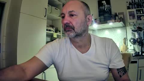 Snapshot of roadrunnerger chatting on 02-23-25, 05:18 roadrunnerger online show from 02-23-25, 05:18