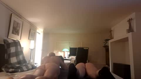 Snapshot of robbertnl chatting on 07-29-26, 01:04 robbertnl online show from 07-29-26, 01:04