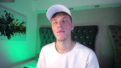 Robbin online show from 04-11-26, 06:29