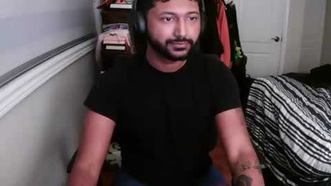 Snapshot of robboss6 chatting on 06-19-26, 03:44 Rob Boss online show from 06-19-26, 03:44