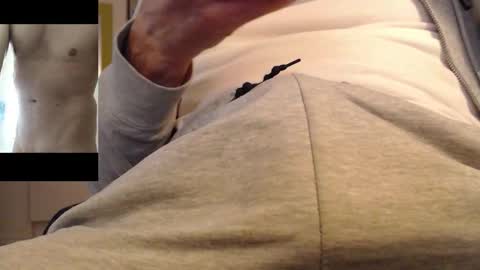 robby66_56 online show from 10-01-25, 06:36