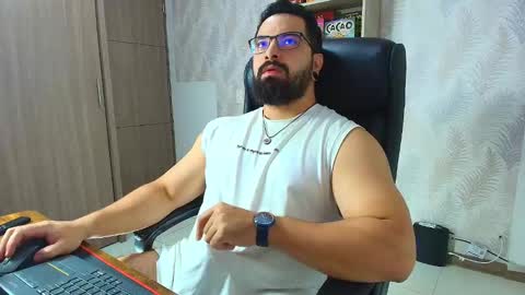 Robby online show from 11-26-25, 12:22