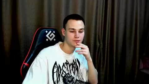 robert10211 online show from 12-16-25, 08:30