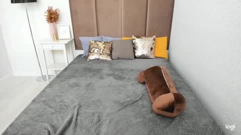 Snapshot of robertamorelly chatting on 10-02-25, 07:04 Betty online show from 10-02-25, 07:04