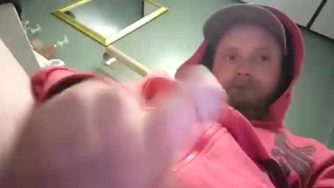 robertd5094 online show from 03-12-25, 12:57