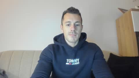 Snapshot of roberto4ever chatting on 12-06-24, 03:22 roberto4ever online show from 12-06-24, 03:22