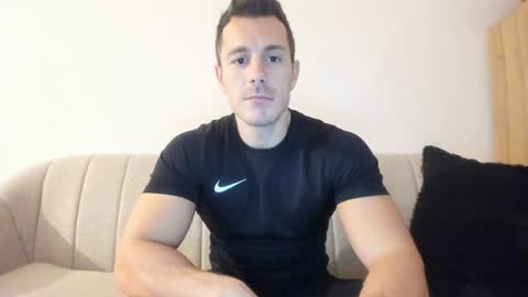 Snapshot of roberto4ever chatting on 12-11-24, 06:47 roberto4ever online show from 12-11-24, 06:47