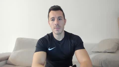 Snapshot of roberto4ever chatting on 03-01-25, 07:08 roberto4ever online show from 03-01-25, 07:08