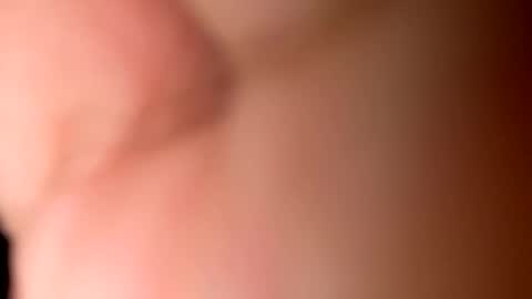 Snapshot of roberto925 chatting on 11-10-25, 04:00 roberto925 online show from 11-10-25, 04:00