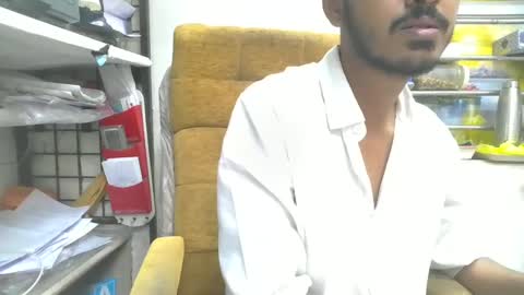 Snapshot of robertsalia220 chatting on 12-26-24, 10:48 Robertsalia online show from 12-26-24, 10:48