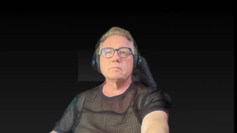 RobertTheRabbit online show from 09-21-25, 09:22