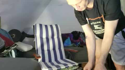 Snapshot of robertxxxpol chatting on 02-14-26, 11:45 zenek robert online show from 02-14-26, 11:45