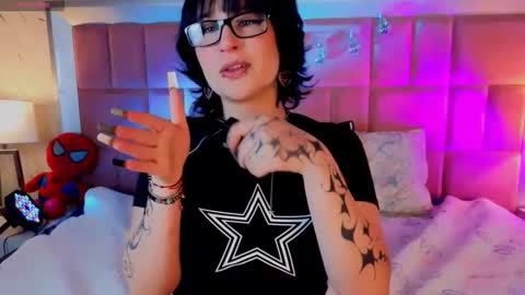 robin D online show from 04-15-26, 01:18