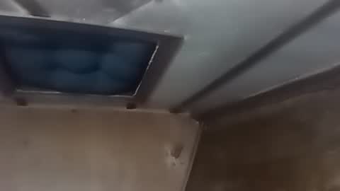 R online show from 09-17-25, 03:52