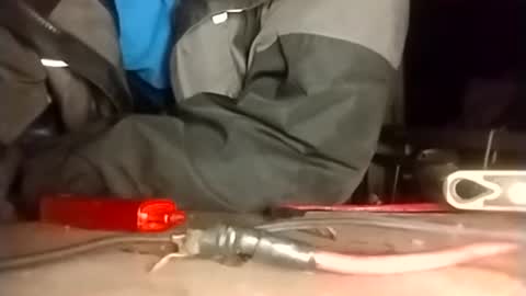 R online show from 02-05-26, 02:22