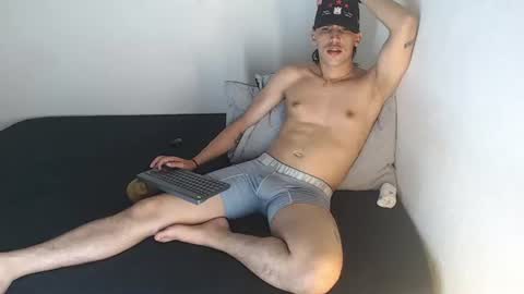 Robisson Zack online show from 07-11-26, 04:48
