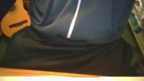 Snapshot of robjh1273 chatting on 05-17-26, 10:06 Roger online show from 05-17-26, 10:06