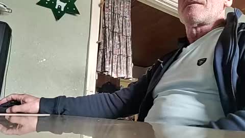 Snapshot of robke1966 chatting on 01-08-25, 10:04 robke1966 online show from 01-08-25, 10:04