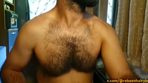 Snapshot of robson_29 chatting on 02-26-26, 01:32 Robson online show from 02-26-26, 01:32