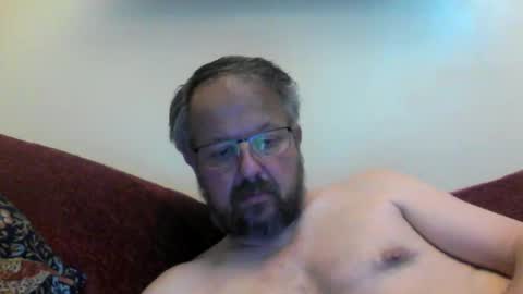 Snapshot of robxx32 chatting on 05-12-26, 10:07 robxx32 online show from 05-12-26, 10:07