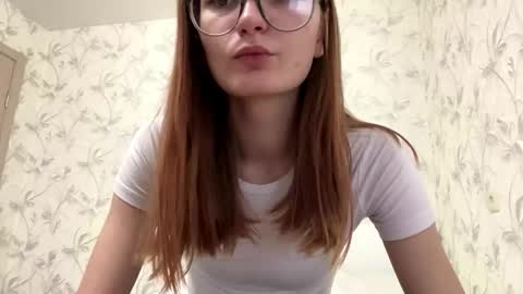 robynsentinella online show from 12-01-25, 07:35