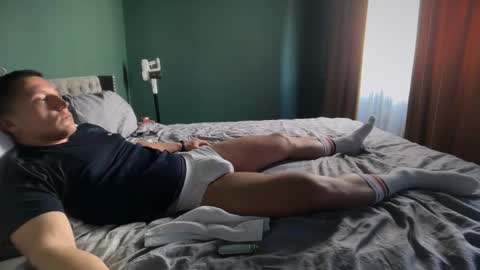 Snapshot of rocco755069 chatting on 04-01-26, 01:52 rocco755069 online show from 04-01-26, 01:52