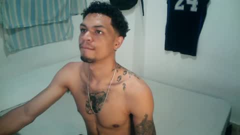 Rocco online show from 10-22-25, 02:39