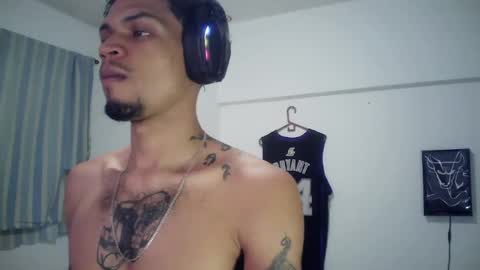 Rocco online show from 11-06-25, 01:28