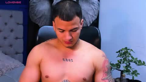 rocco_santos online show from 10-10-25, 01:48