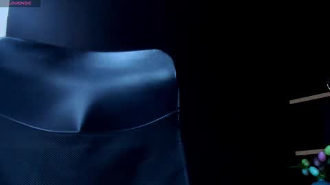 rocco_santos online show from 12-23-25, 01:03