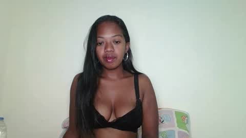 rochellinah online show from 04-22-26, 08:17