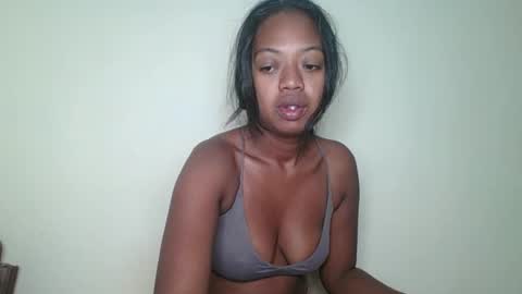 rochellinah online show from 05-03-26, 01:06