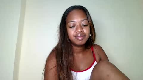Snapshot of rochellinah chatting on 05-27-26, 01:57 rochellinah online show from 05-27-26, 01:57